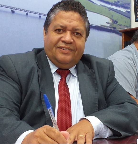Pastor Ronaldo Néris requer relatório dos gastos da emendas impositivas redestinadas ao combate do COVID-19
