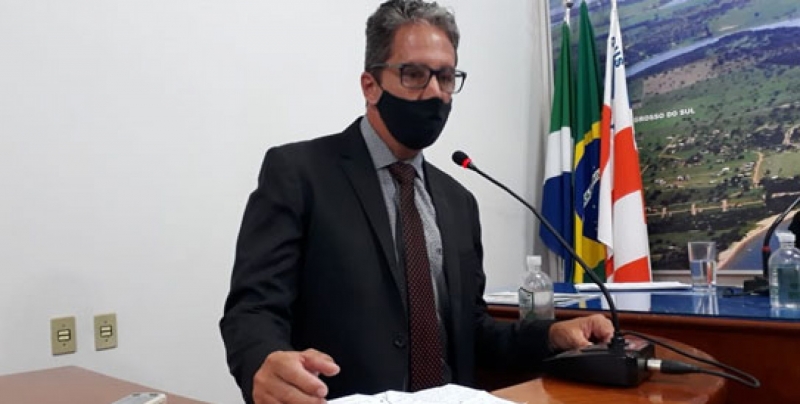 Gustavo Neira pede construção de pista de caminhada na Av. Geraldo Rodrigues de Almeida
