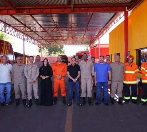 Vereadores Jucleber Bim e Amanda da Sa&uacute;de acompanham Deputado Coronel David em agenda estrat&eacute;gica em Aparecida do Taboado
