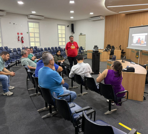 Reunião discute déficit atuarial do IPAMAT com presença de vereadores e representantes do Executivo