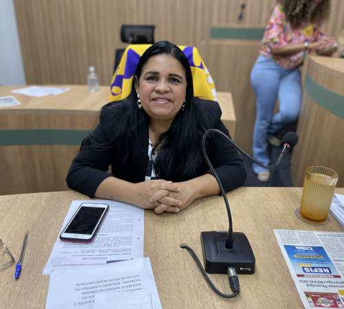 Patricia da Saúde solicita mutirão de colonoscopia e instalação de lombada para mais segurança no trânsito