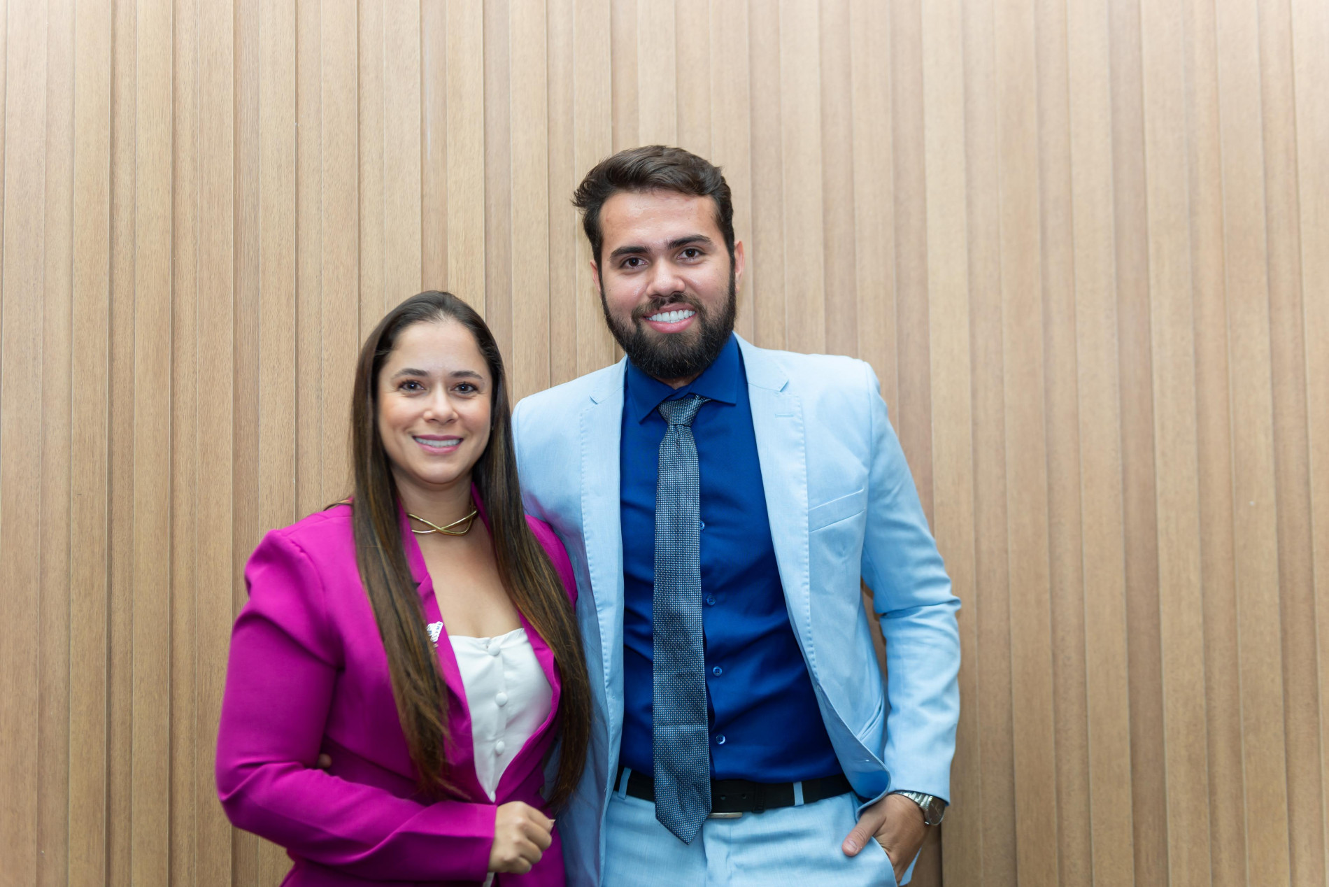 Matheus Costa e Amanda da Saúde solicitam reavaliação da suspensão do Programa “Mais Saúde, Menos Fila” e esclarecimentos sobre revisão orçamentária