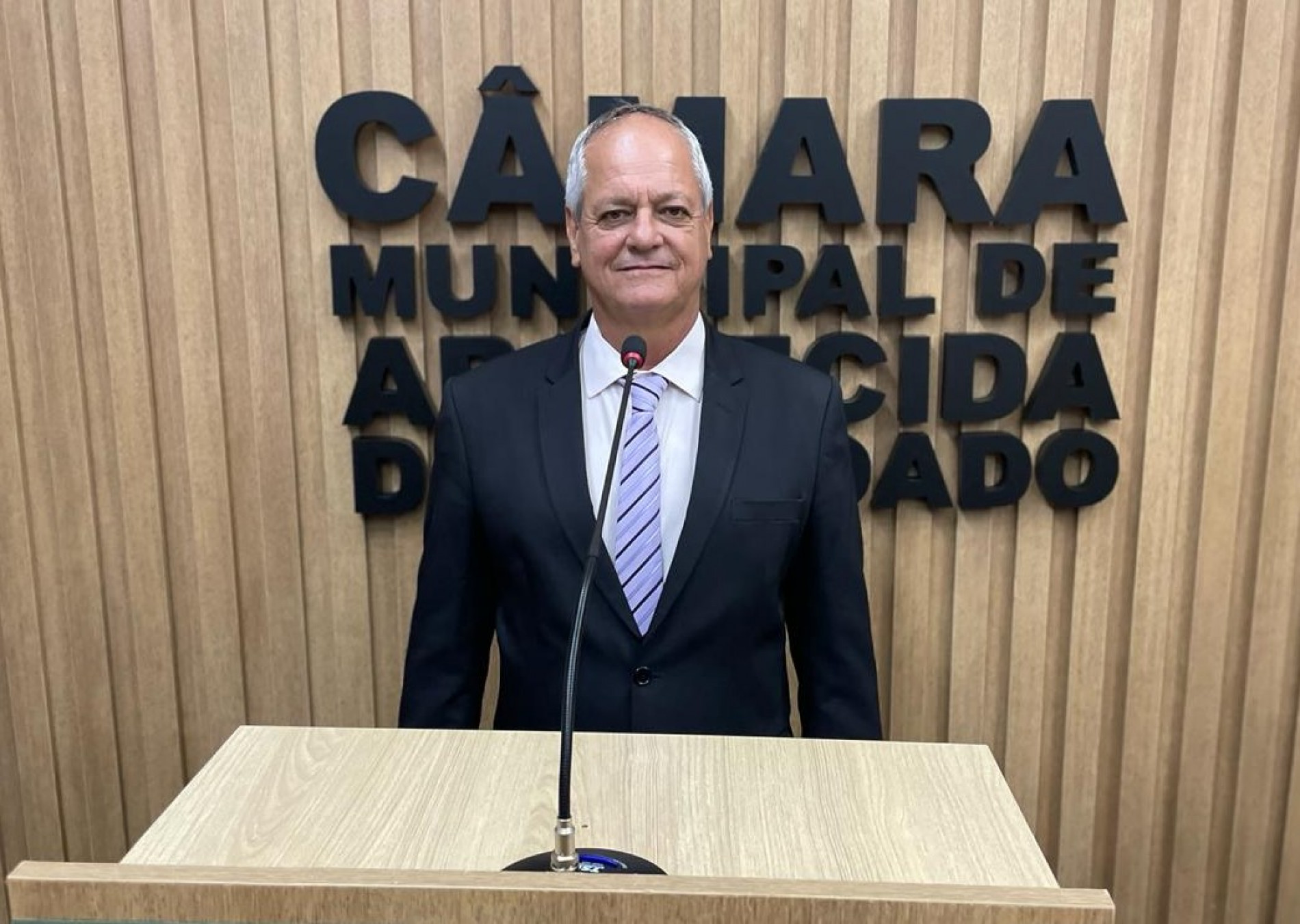 Vereador Pinduca solicita recapeamento em trecho da Avenida dos Estudantes 