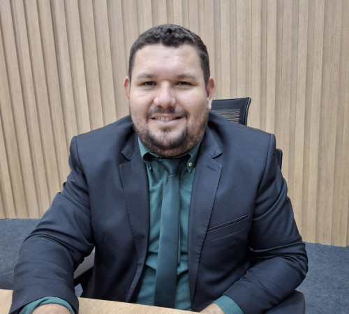 Jucleber Bim apresenta indicações para revitalização da sinalização urbana e incentivo à ciência nas escolas