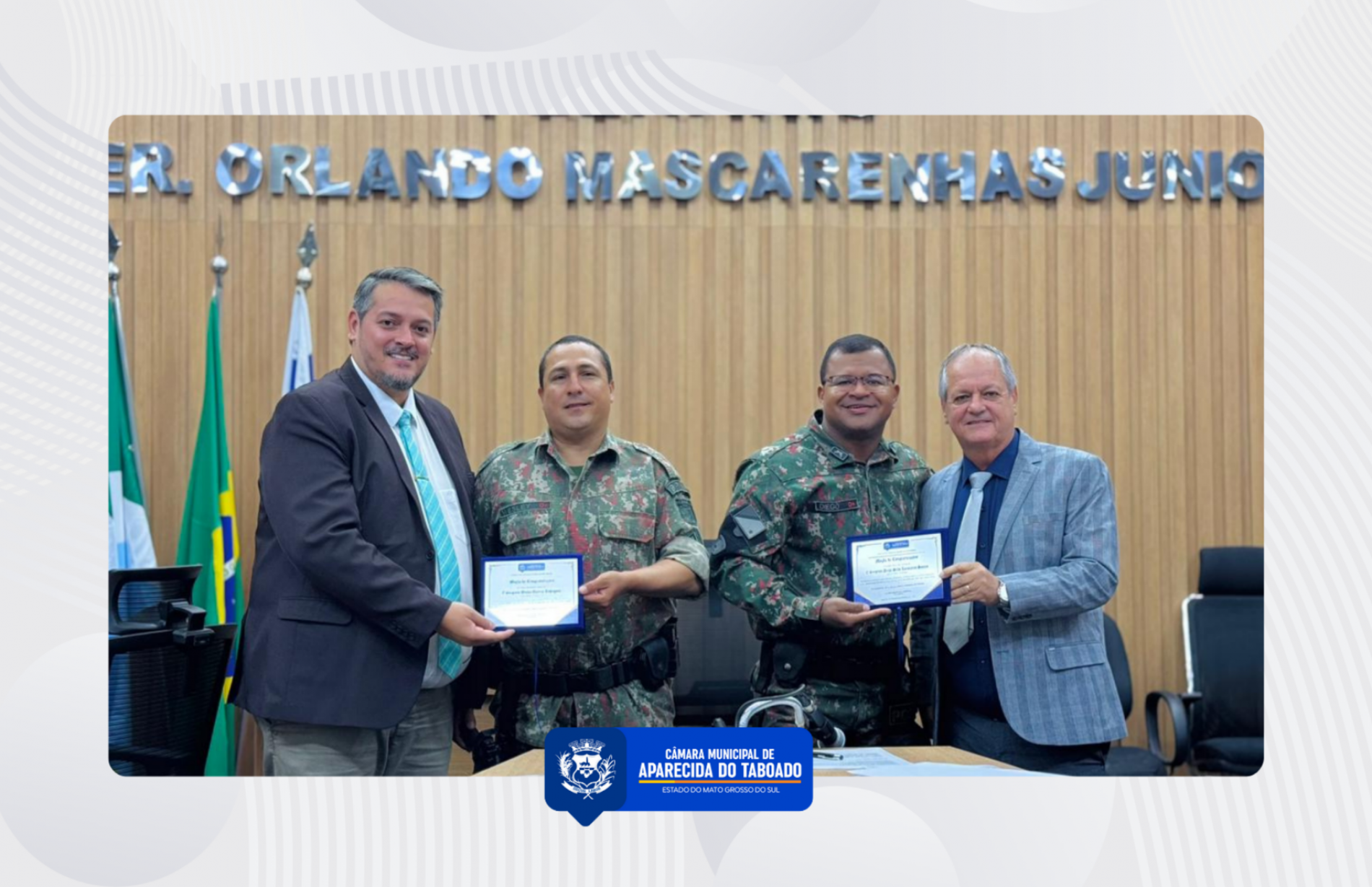 Legislativo homenageia policiais ambientais por ato de bravura no Rio Paran&aacute;