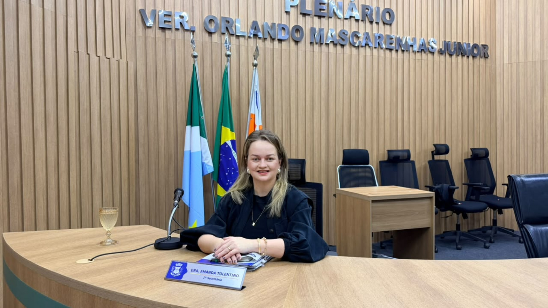 Vereadora Dra. Amanda Tolentino prop&otilde;e aquisi&ccedil;&atilde;o de venosc&oacute;pio para ampliar seguran&ccedil;a nos atendimentos de sa&uacute;de