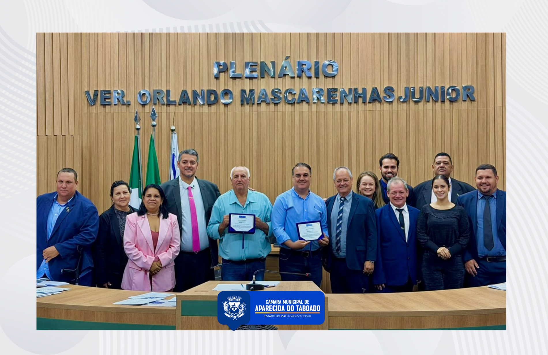 C&acirc;mara Municipal homenageia Jo&atilde;o Al&iacute;bio de Freitas e Rodrigo Queiroz Neto por marcarem a hist&oacute;ria como vereadores mais jovens do munic&iacute;pio