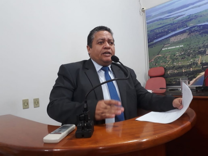 Pastor Ronaldo Néris pede liberação e reabertura de igreja para prática de cultos presenciais 