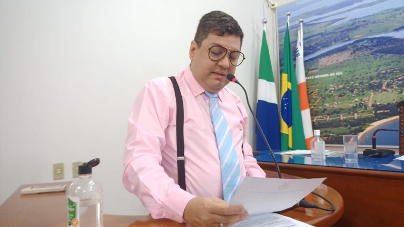 Moysés Chama pede sinalização delimitadora nas proximidades das escolas municipais 